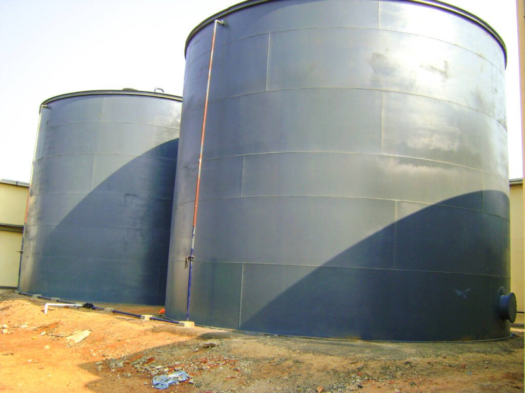 STORAGE-TANK