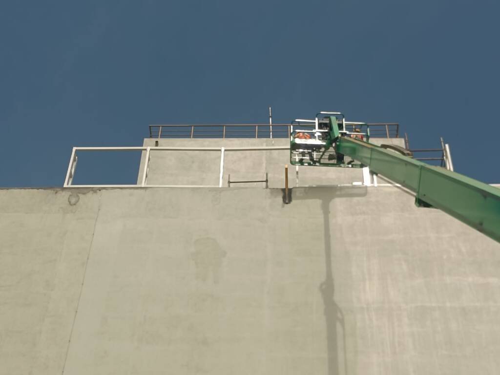 Metal wall partition & Facade structure